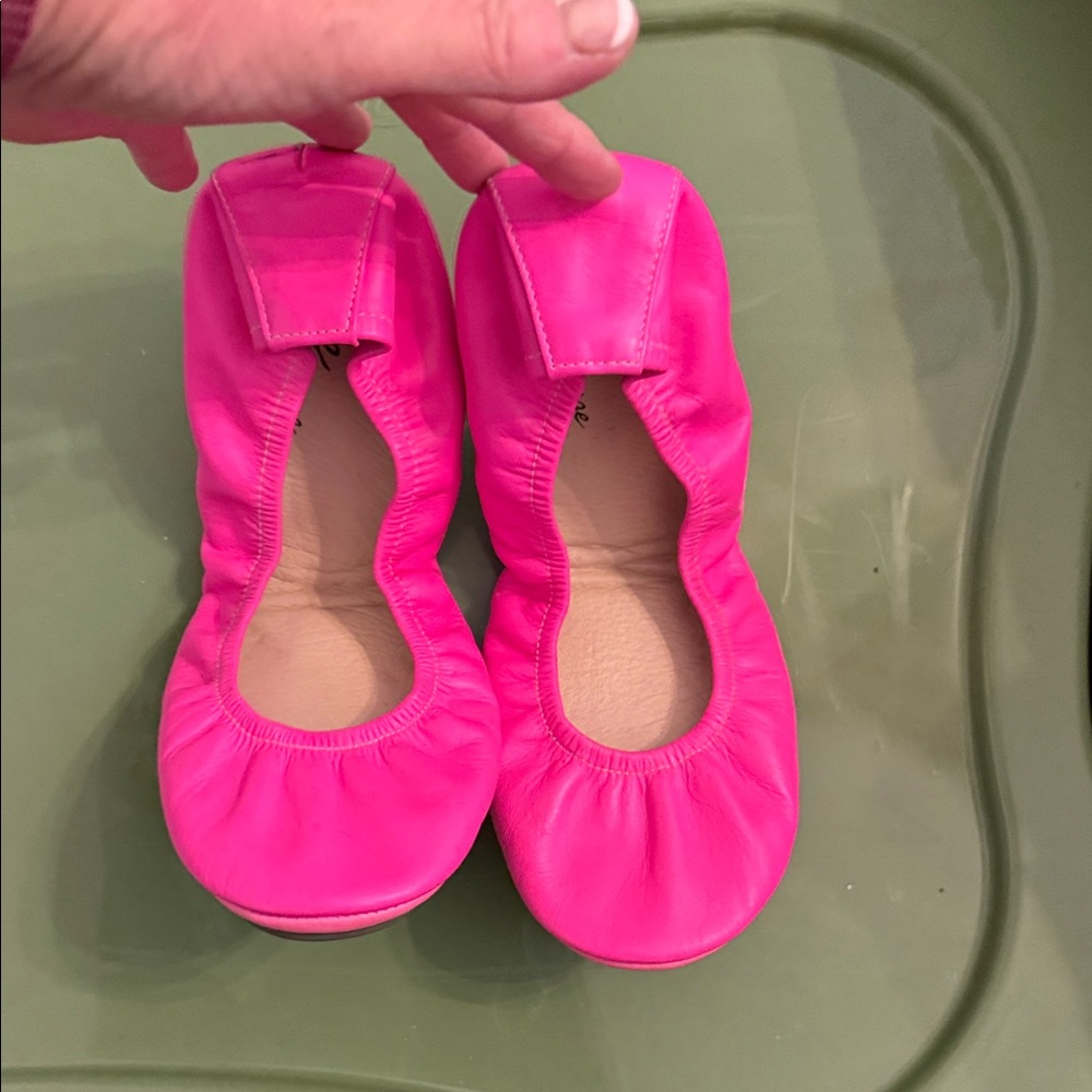 The Storehouse Flats Hot Pink Women's Ballet Flats